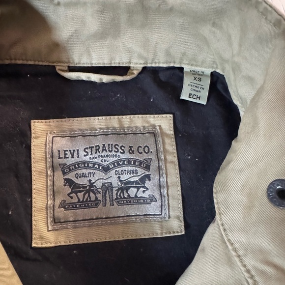 Levi’s Jacket - Picture 5 of 7